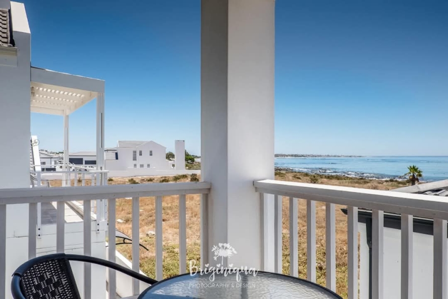 3 Bedroom Property for Sale in Sandy Point Beach Estate Western Cape